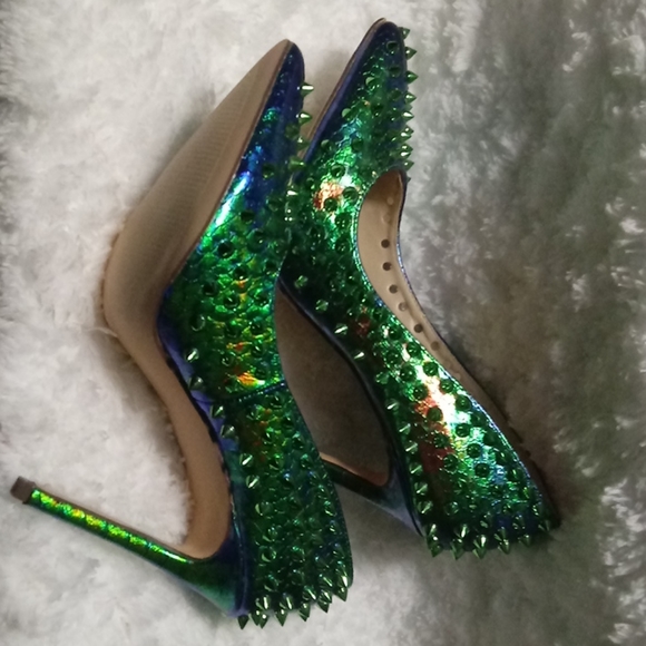🪀SCARLET🪀 Metallic Hologram Rivet Hologram Stiletto Slip On Green Heels - Picture 8 of 9